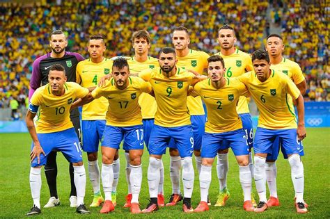 brazilian footballers|brazil football team players.